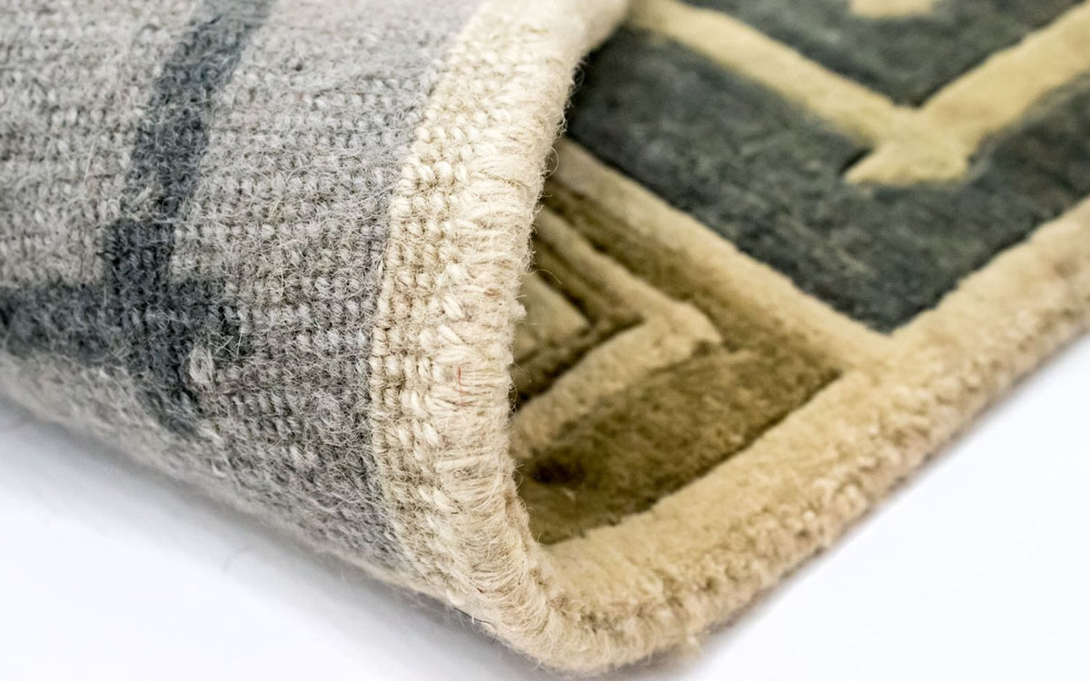 Nepal mattan - 263 x 183 cm - färgad