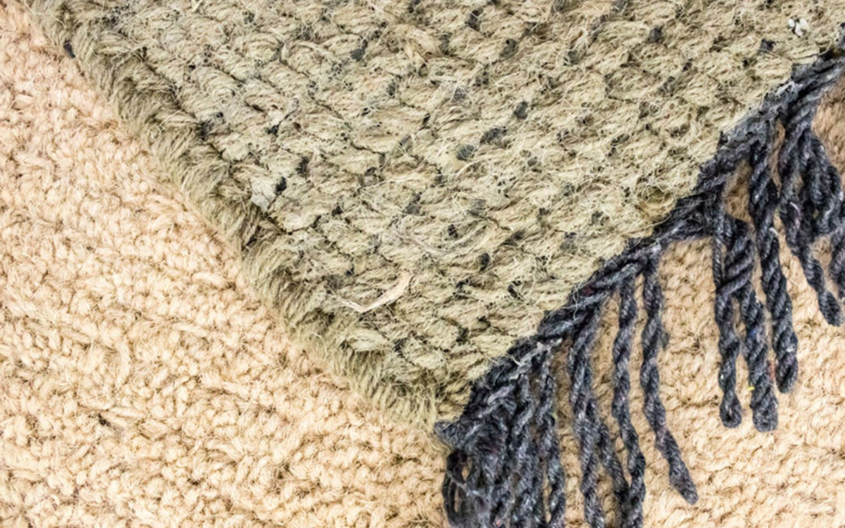 Nepal mattan - 140 x 70 cm - beige