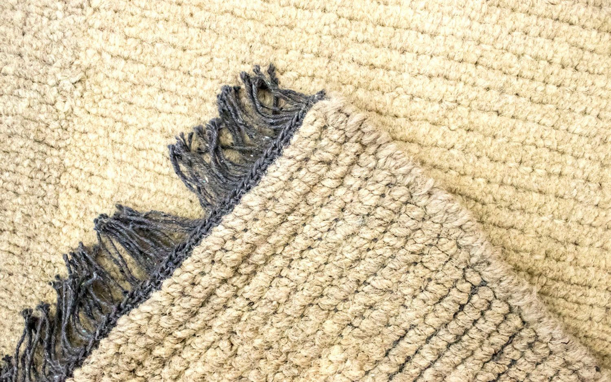 Nepal mattan - 140 x 70 cm - beige