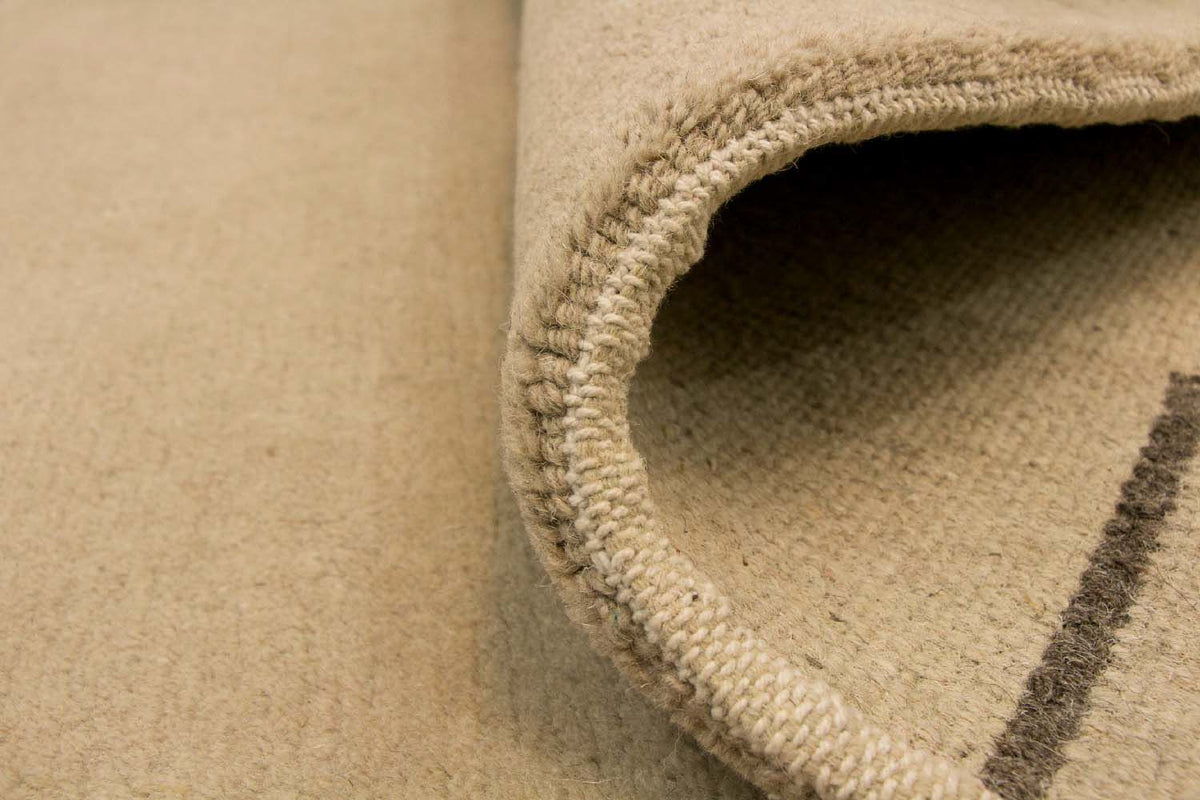 Nepal mattan - 240 x 170 cm - beige