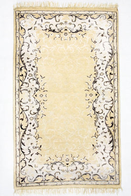 Designermatta - 156 x 88 cm - beige