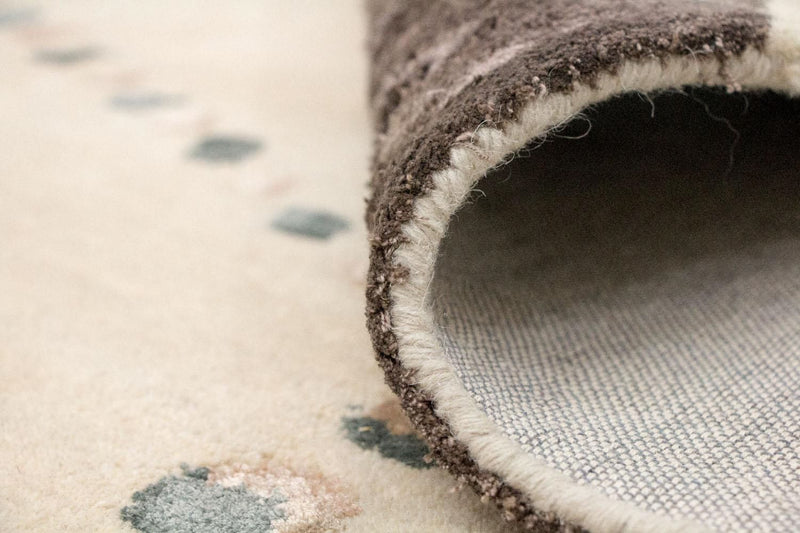 Designermatta - 244 x 153 cm - beige