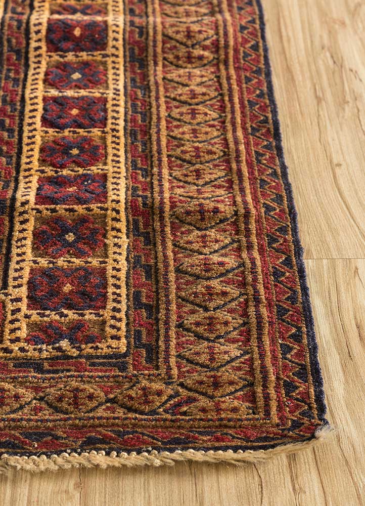 Ullmatta kvadrat  - 120 x 120 cm - guld