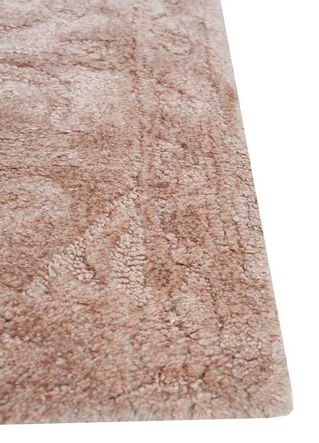 DP02-RUG1128796-240x150