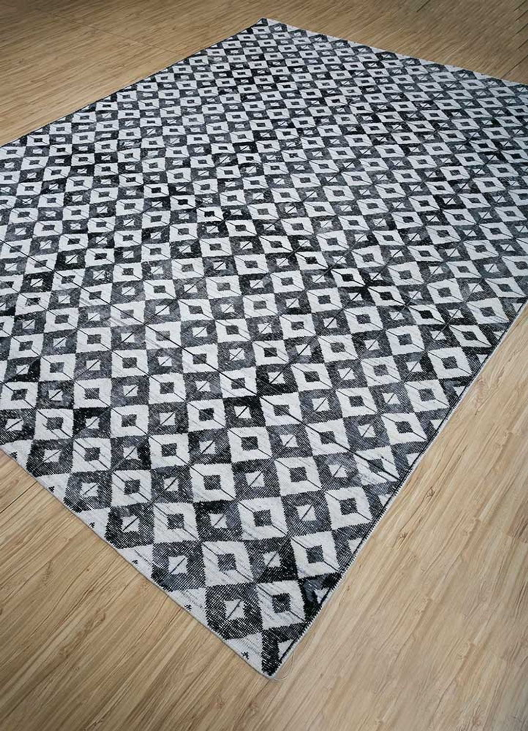 DP02-RUG1148840-270x180