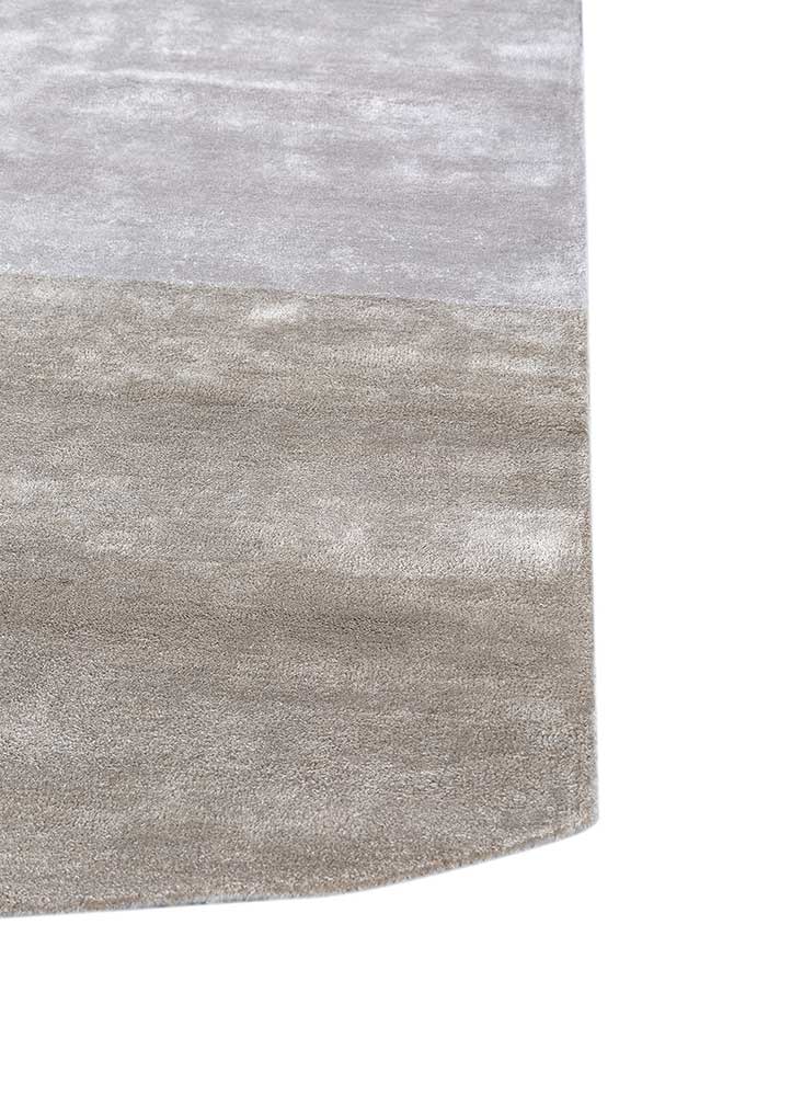 Designermatta särskild form  - 240 x 150 cm - ljusgrå