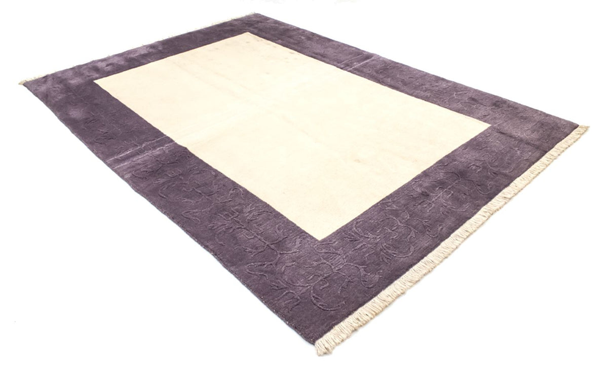 Nepal mattan - 244 x 175 cm - beige