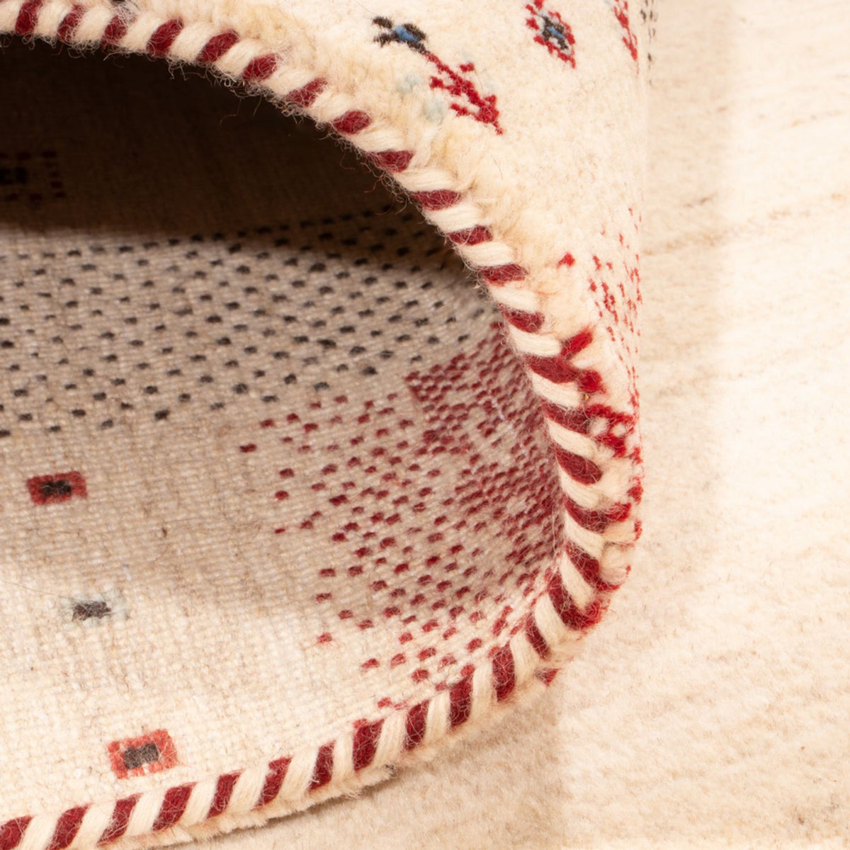 Gabbeh-mattan - Loribaft Indus - 242 x 168 cm - grädde