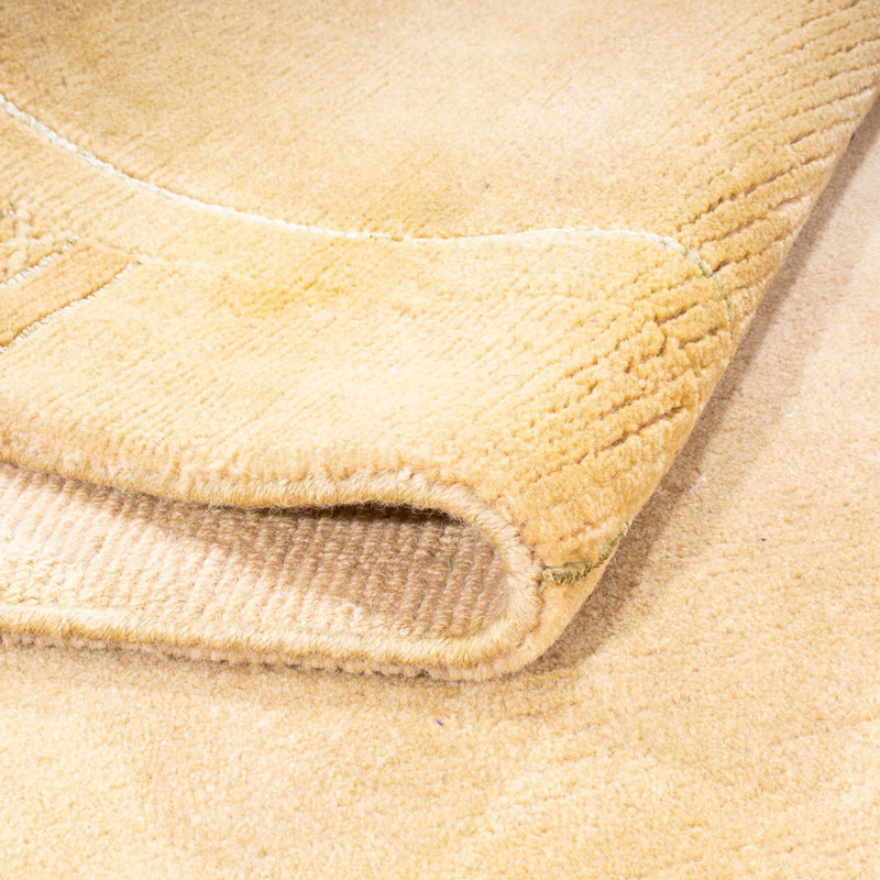 Nepal mattan - 242 x 166 cm - ljusbeige