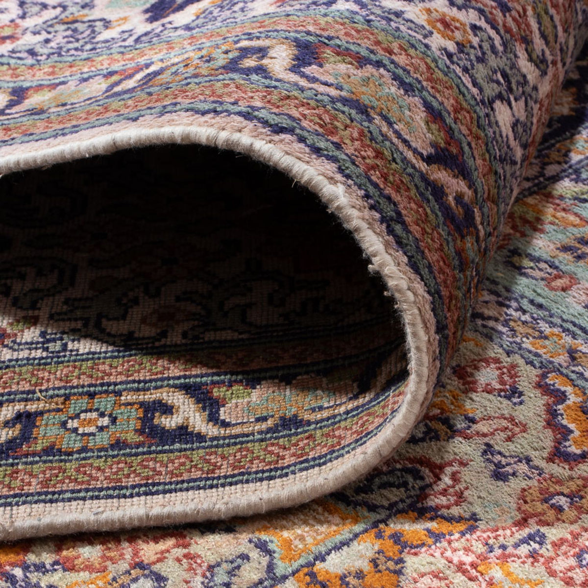 Sidenmatta - Kashmir Silk - 337 x 247 cm - ljusröd