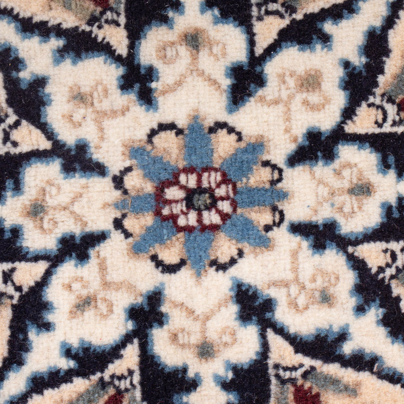 Nain - 12 la Mattan 232x157cm - Oriental Carpet