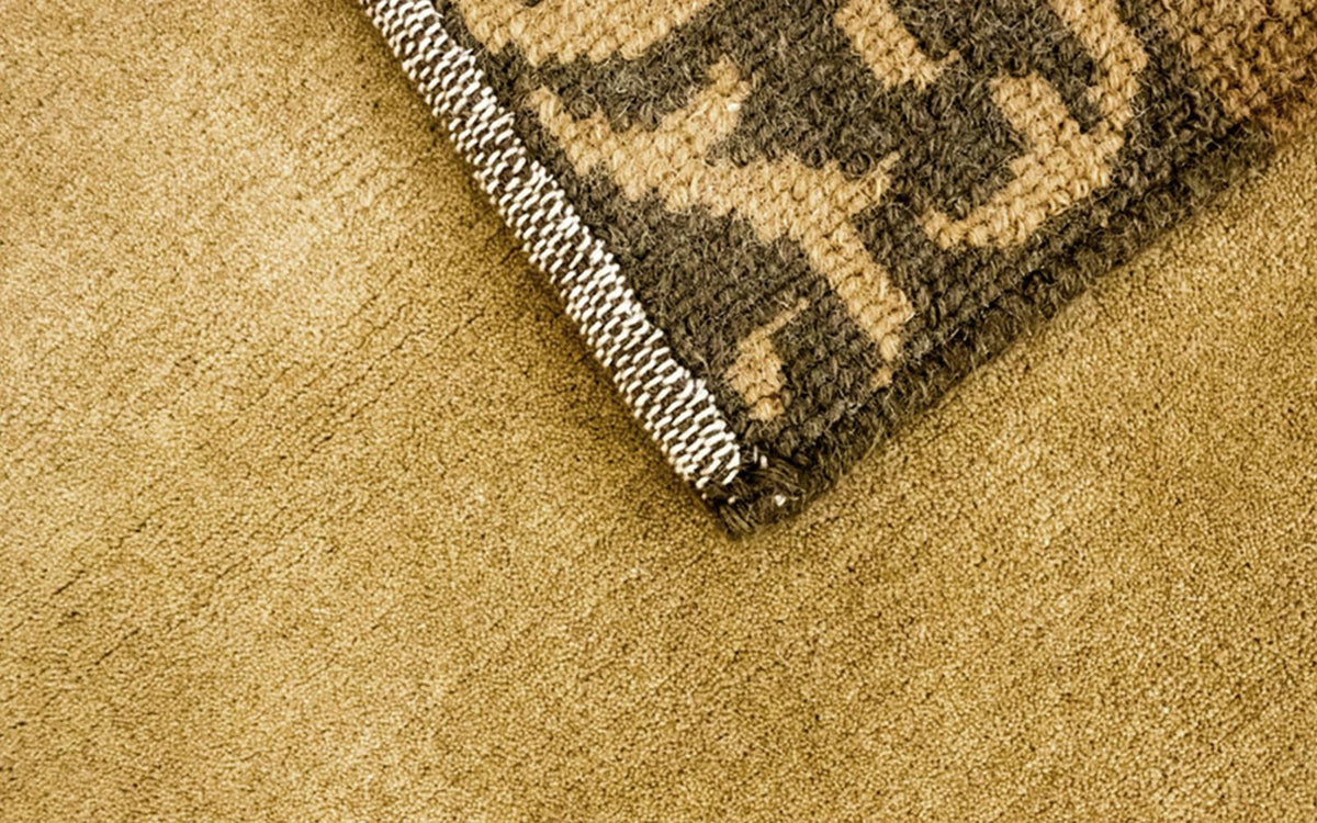 Nepal mattan - 198 x 144 cm - brun