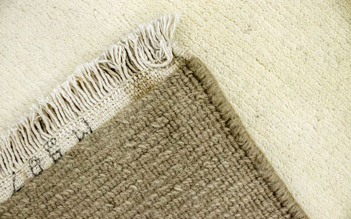 Nepal mattan - 200 x 142 cm - beige