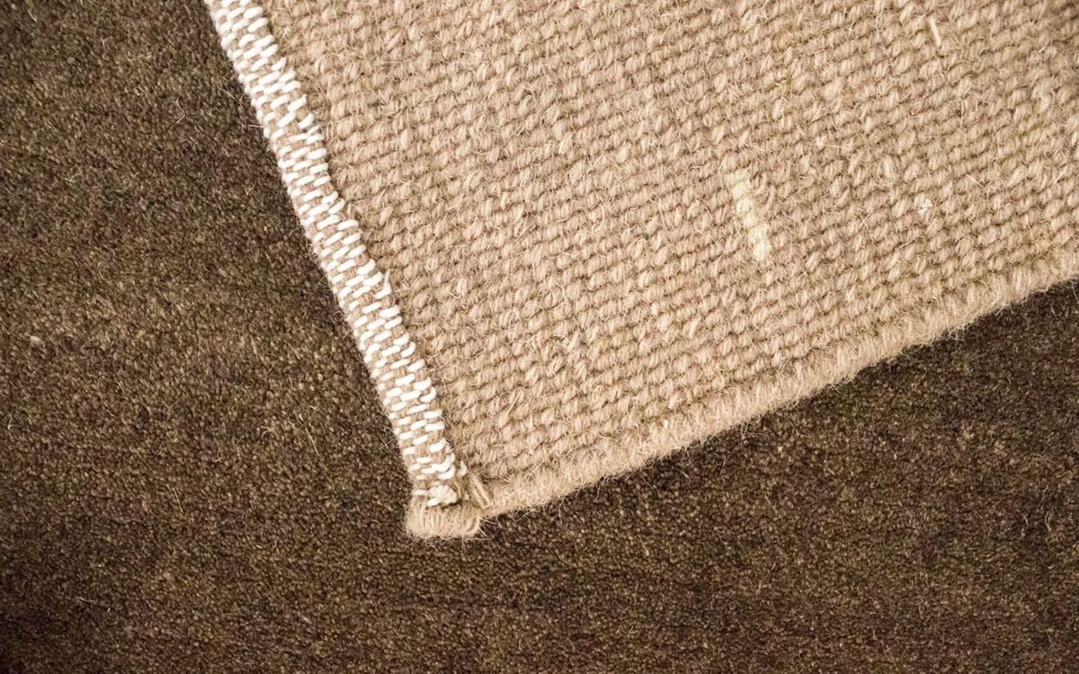 Nepal mattan - 201 x 141 cm - brun