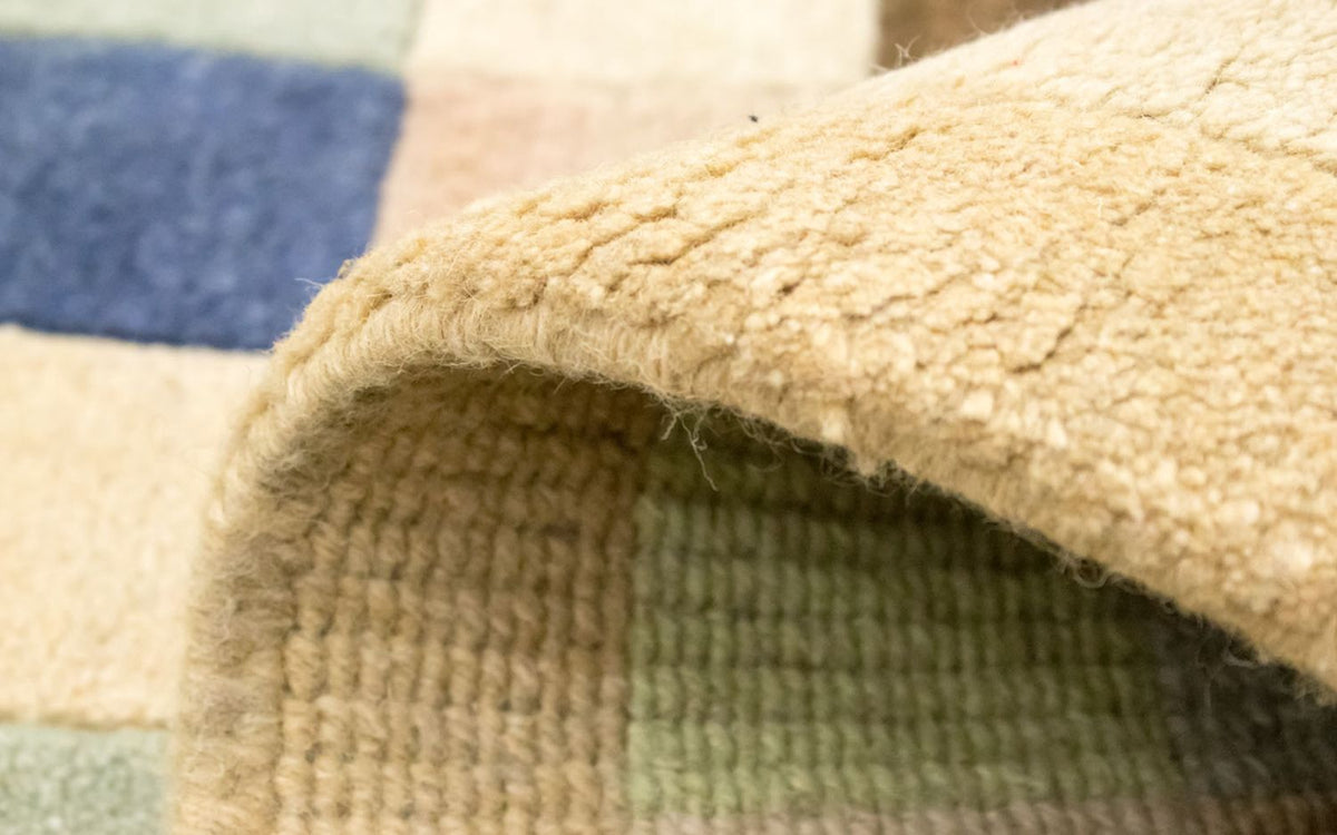 Nepal mattan - 227 x 156 cm - färgad