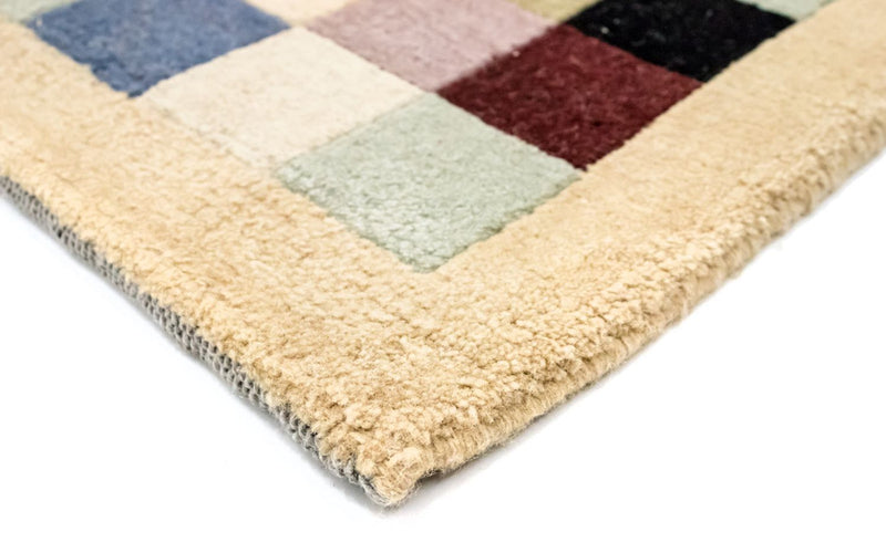 Nepal mattan - 224 x 161 cm - färgad