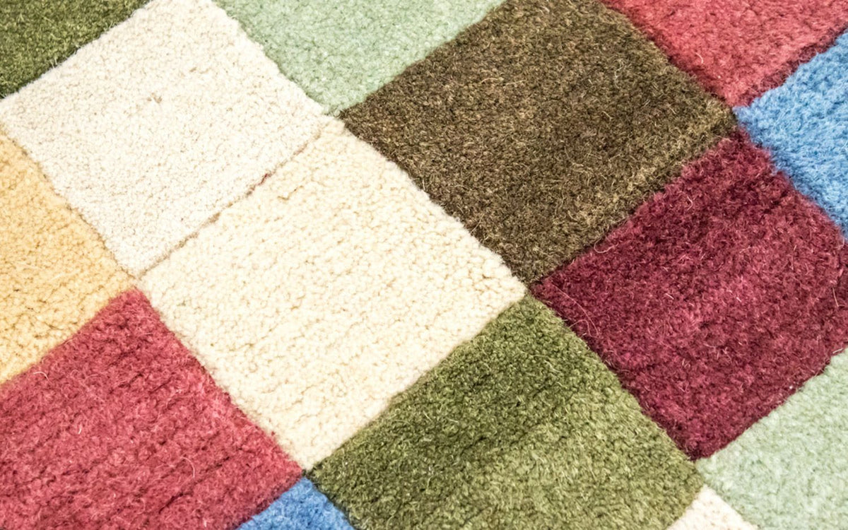 Nepal mattan - 225 x 160 cm - färgad