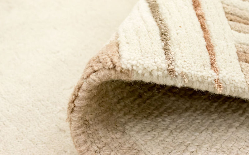 Nepal mattan - 244 x 171 cm - beige