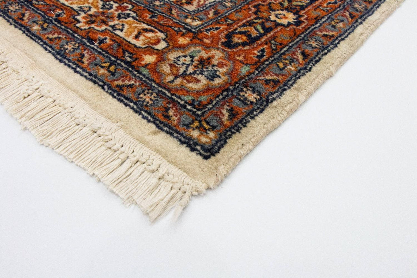 Sarouk Mattan 124x83cm - Oriental Carpet