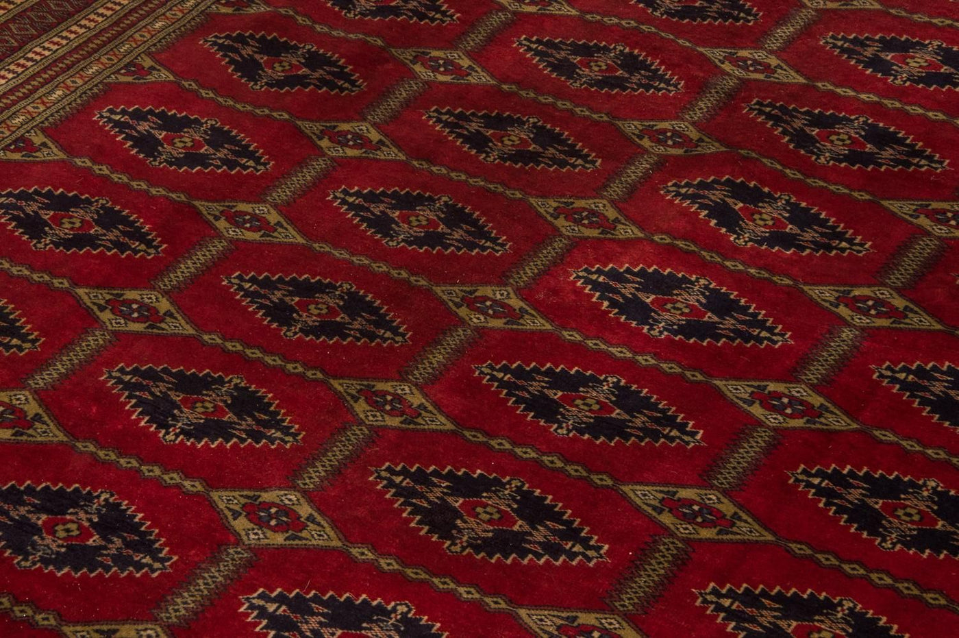 Bukhara Mattan 292x188cm - Oriental Carpet