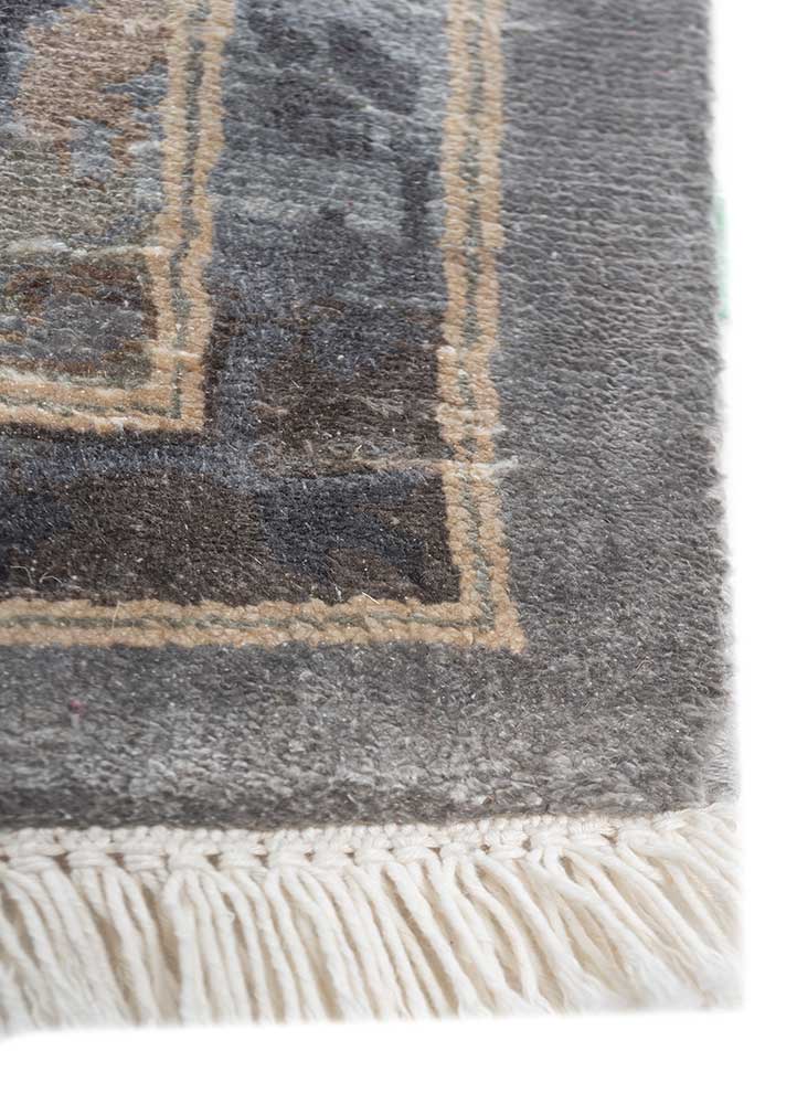 Designermatta - 300 x 240 cm - ljusgrå