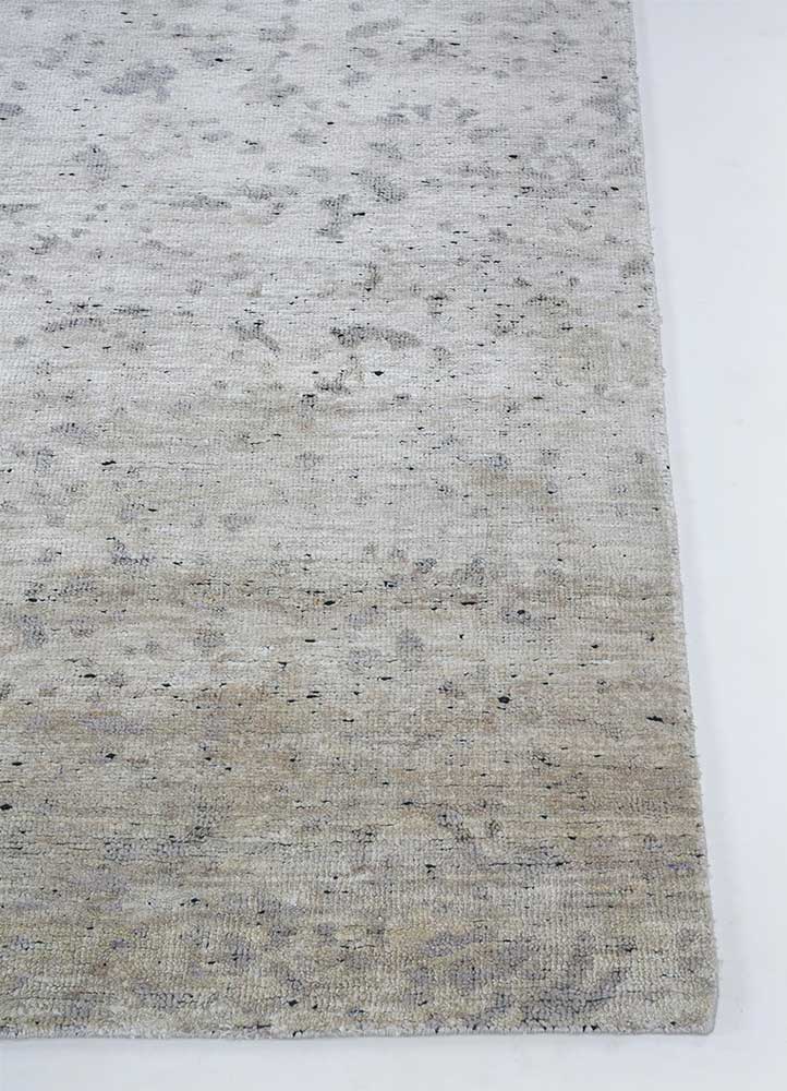 Designermatta - 300 x 255 cm - grädde