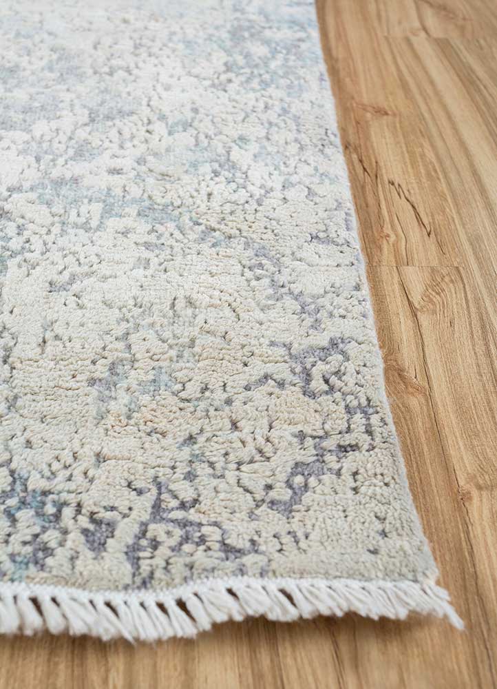 Ullmatta - 298 x 235 cm - silver