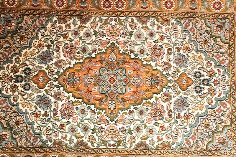 Sidenmatta - Kashmir Silk - 120 x 80 cm - beige