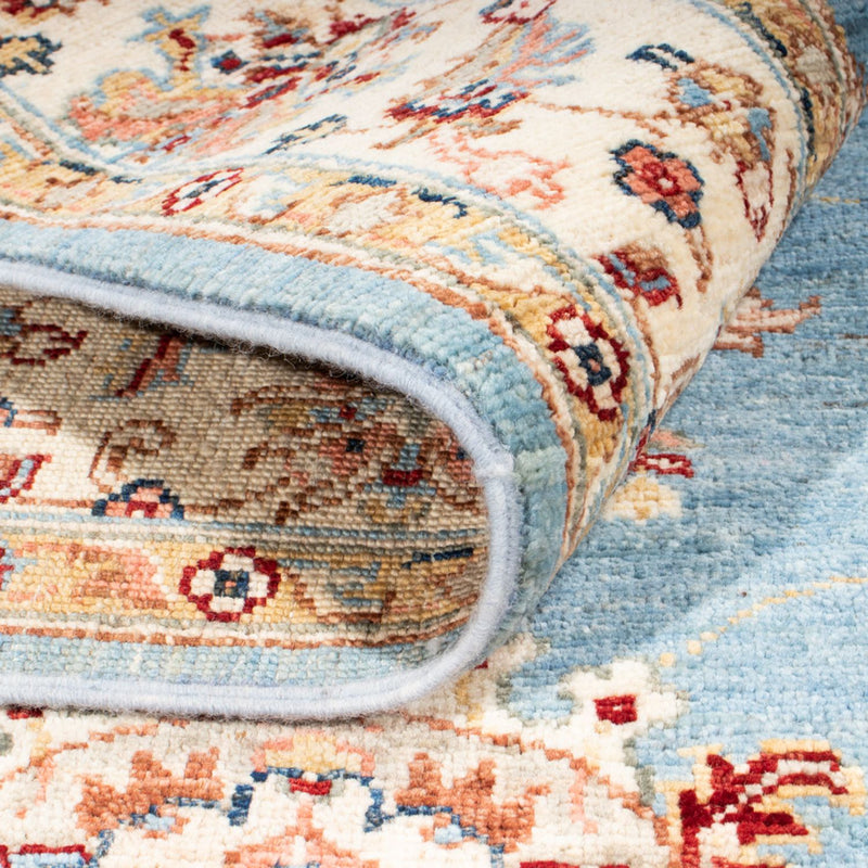 Ziegler Carpet - 183 x 125 cm - ljusblå