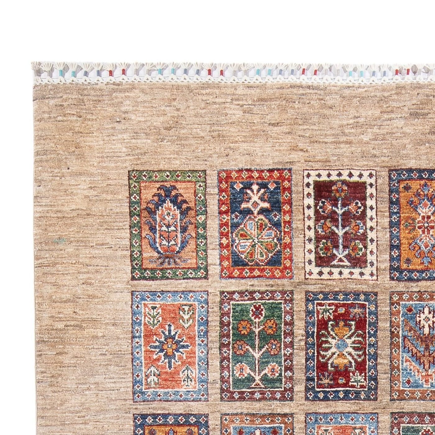 Bakhtiari Mattan 245x179cm - Oriental Carpet