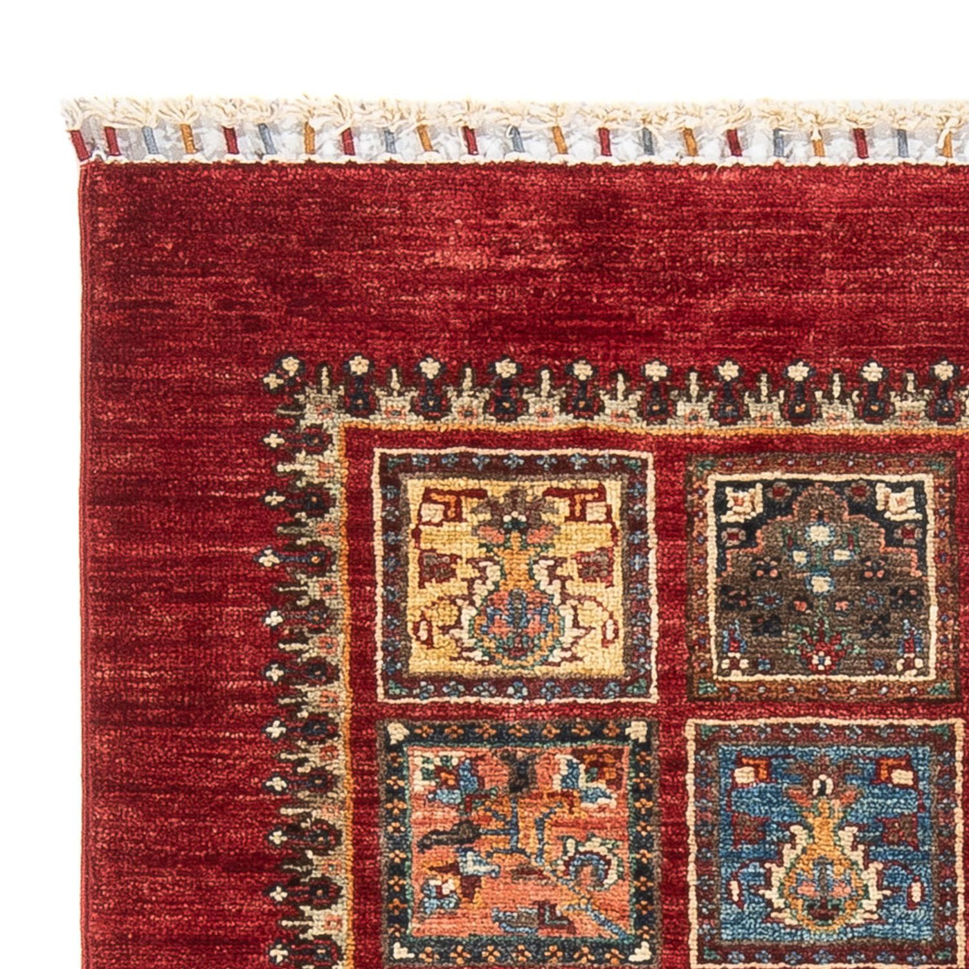 Bakhtiari Mattan 113x87cm - Oriental Carpet
