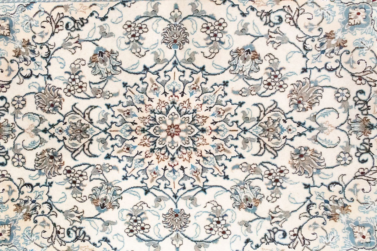 Persisk matta - Nain - 198 x 150 cm - naturvit