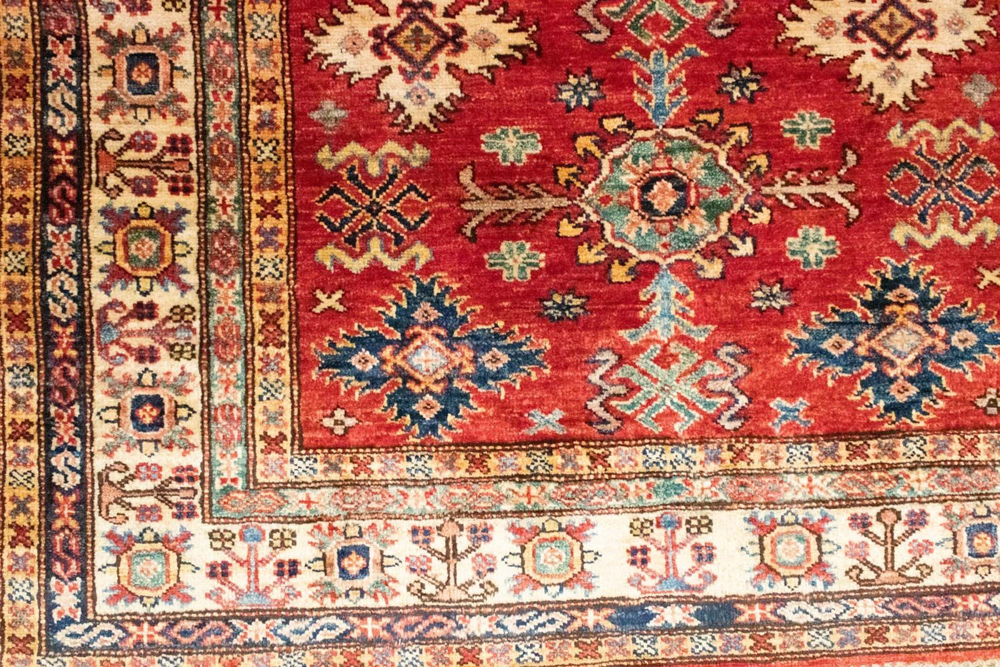 Kazak Mattan 181x117cm - Oriental Carpet