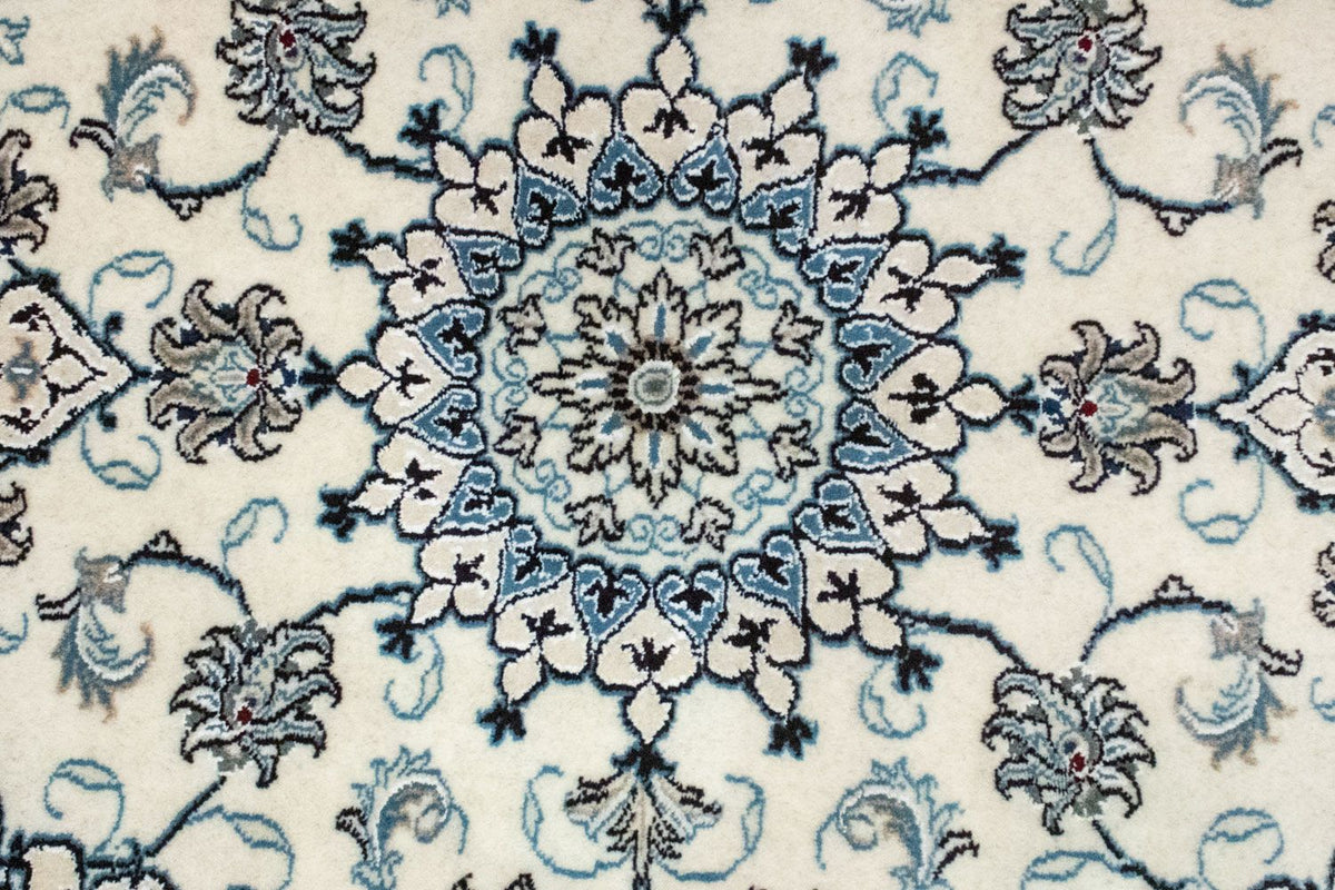 Persisk matta - Nain - 131 x 91 cm - naturvit