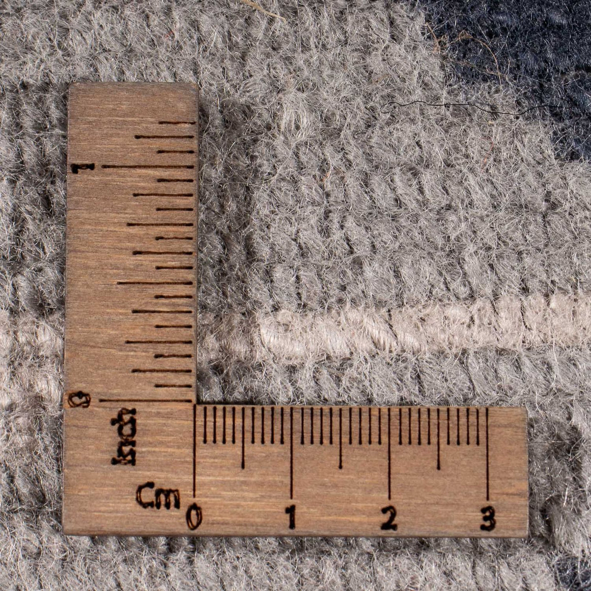 Designermatta - 303 x 207 cm - mörkgrå