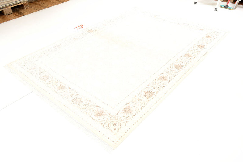 Oriental Carpet - 240 x 176 cm - vit