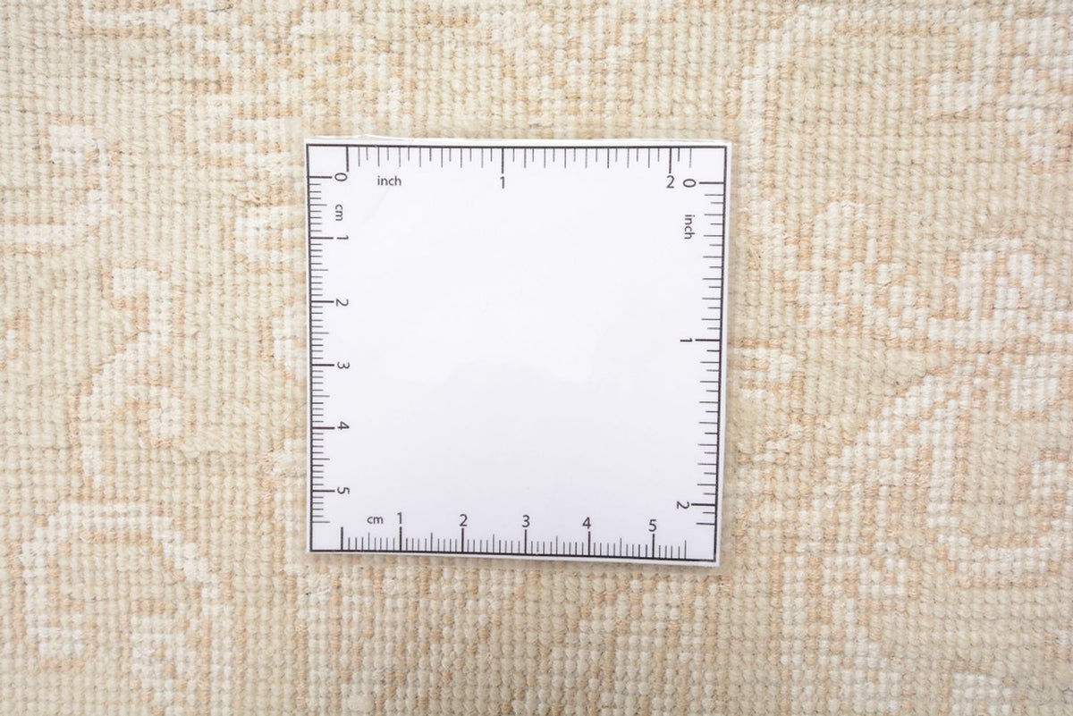 Designermatta - 541 x 364 cm - ljusbeige