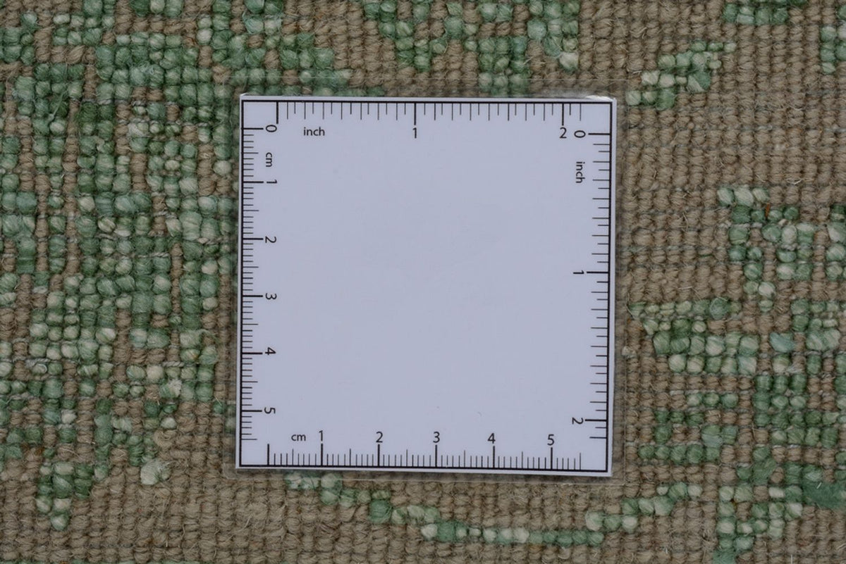 Designermatta - 326 x 248 cm - olivgrön