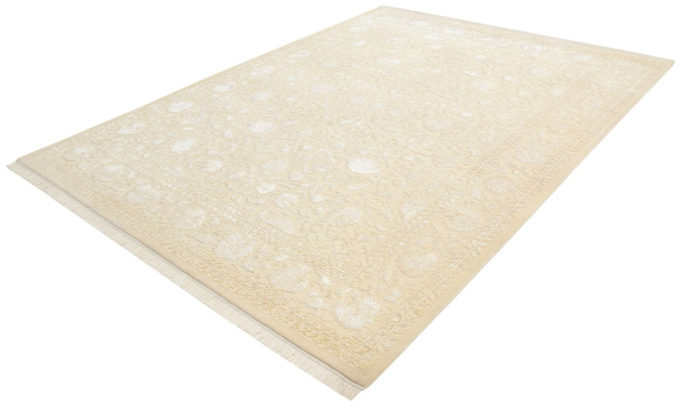 Oriental Carpet 286x218cm