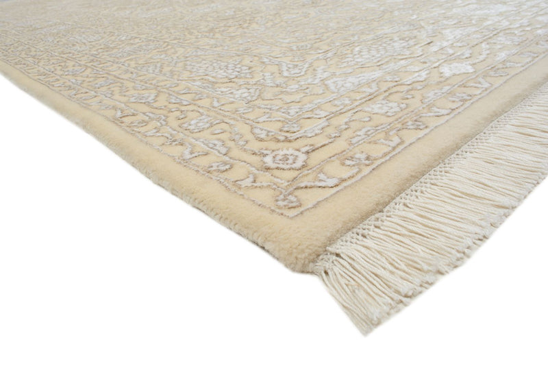 Oriental Carpet - 249 x 206 cm - mörk beige