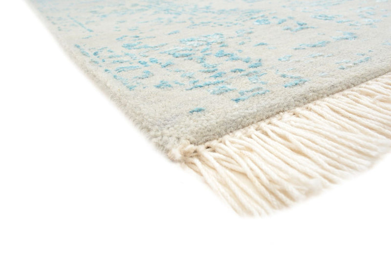 Designermatta - 181 x 122 cm - ljusgrå