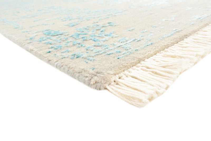 Designermatta - 177 x 124 cm - ljusgrå