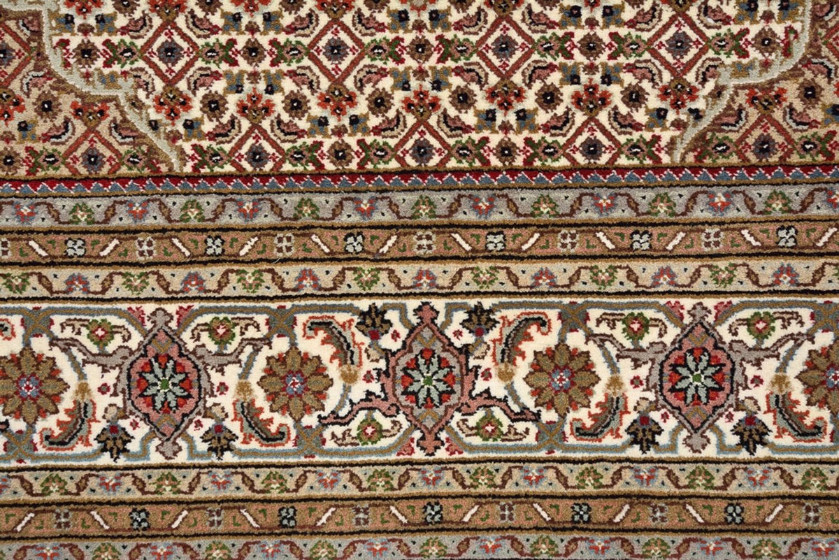 Orientaliska mattor - Tabriz kvadrat  - 203 x 201 cm - mörk beige