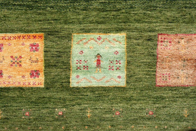 Gabbeh-mattan - Loribaft Indus - 303 x 250 cm - grön