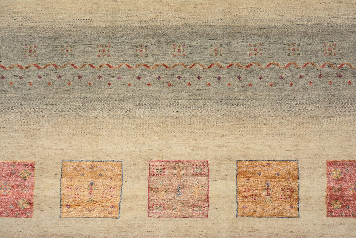 Gabbeh-mattan - Loribaft Indus - 351 x 254 cm - mörk beige