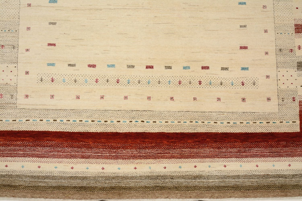 Gabbeh-mattan - Loribaft Indus - 239 x 169 cm - ljusbeige