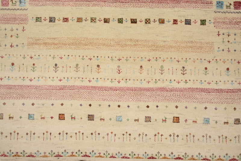 Gabbeh-mattan - Loribaft Indus - 239 x 174 cm - ljusbeige