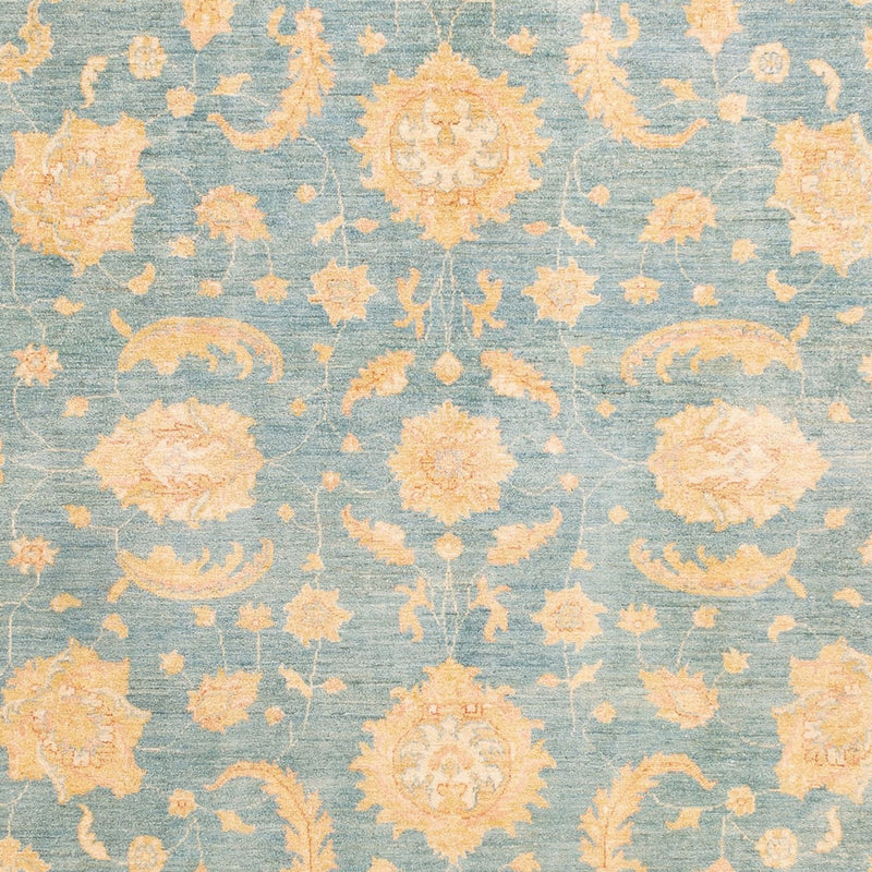 Ziegler Carpet - 343 x 249 cm - ljusblå