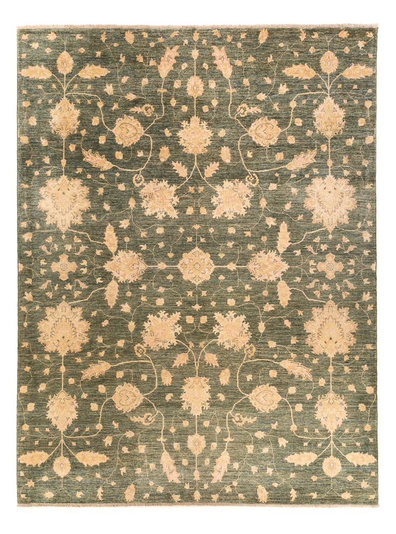 Ziegler Carpet - 348 x 256 cm - olivgrön