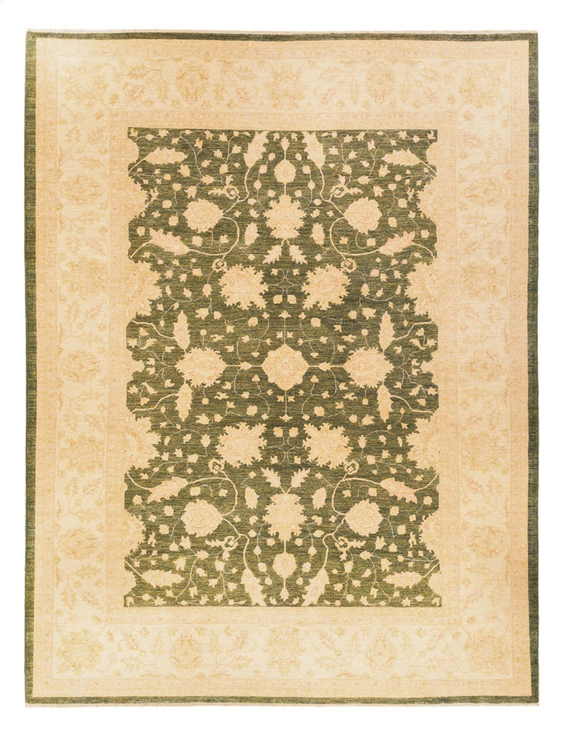 Ziegler Carpet - 404 x 307 cm - olivgrön